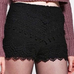 Urban Outfitters/Pins & Needles Crochet Shorts, Size 4